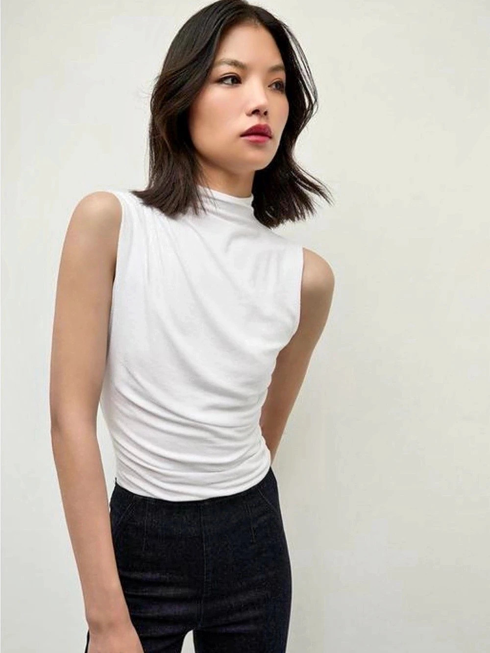 Veronica Beard Ruched Sleeveless Top in White Size Medium